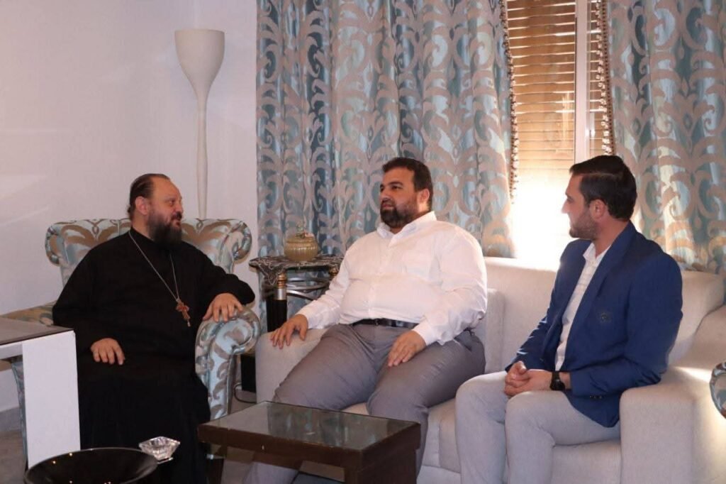 محافظ السويداء يبحث سبل دعم المشاريع الإنسانية والخدمية