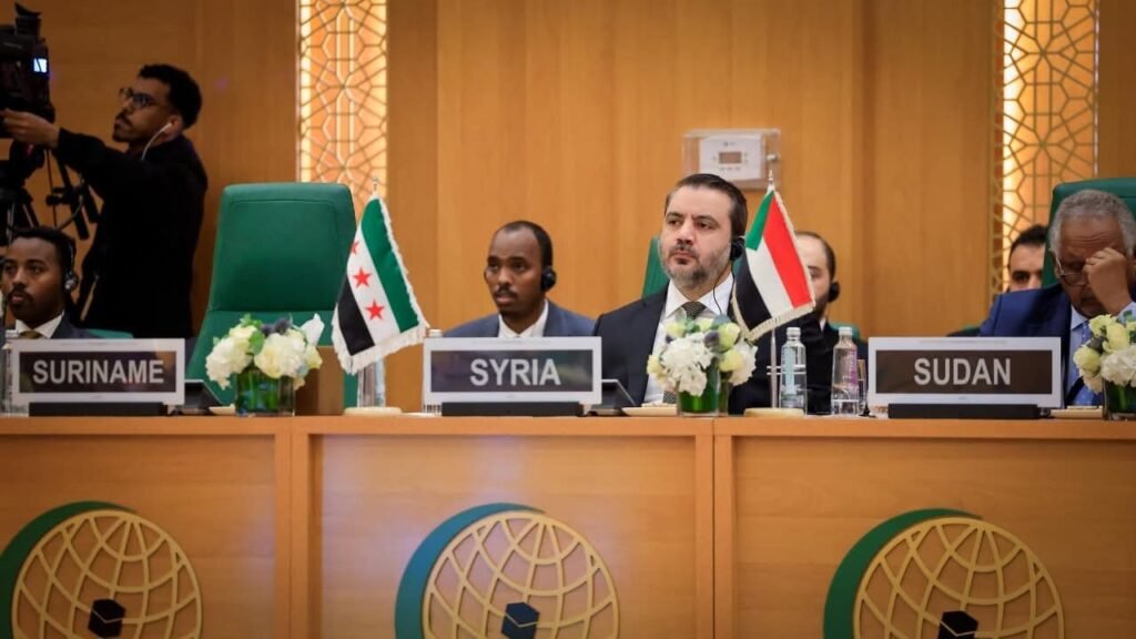 وزير الخارجية والمغتربين السيد أسعد حسن الشيباني في الاجتماع الوزاري الطارئ لمنظمة التعاون الإسلامي