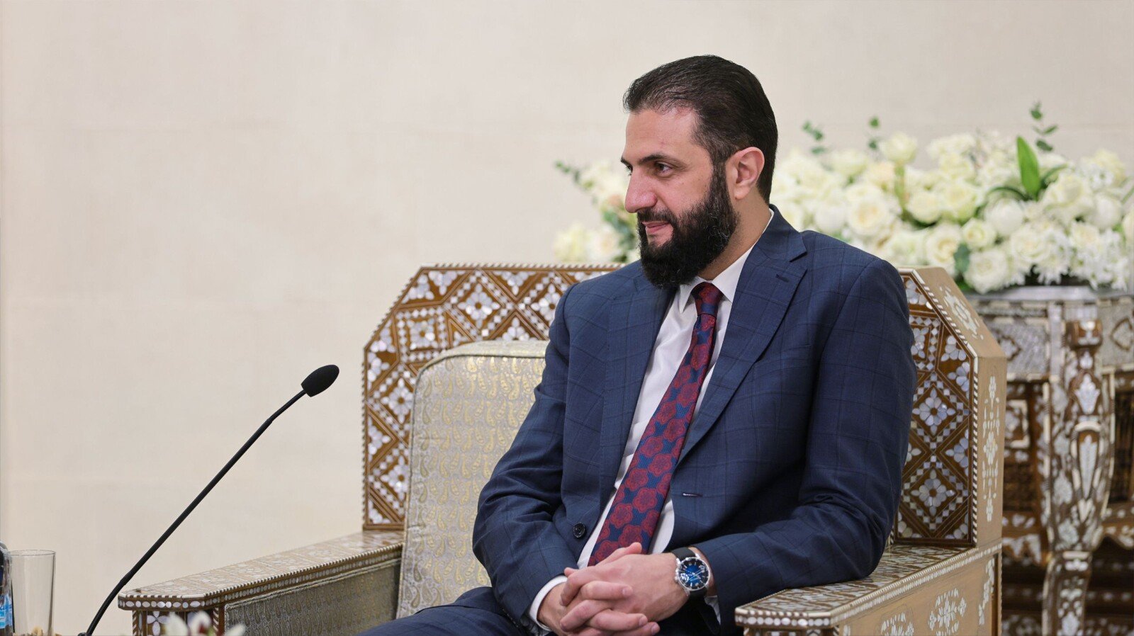 قراءة بلقاء الإخبارية مع الرئيس الشرع بين التضمين والتصريح