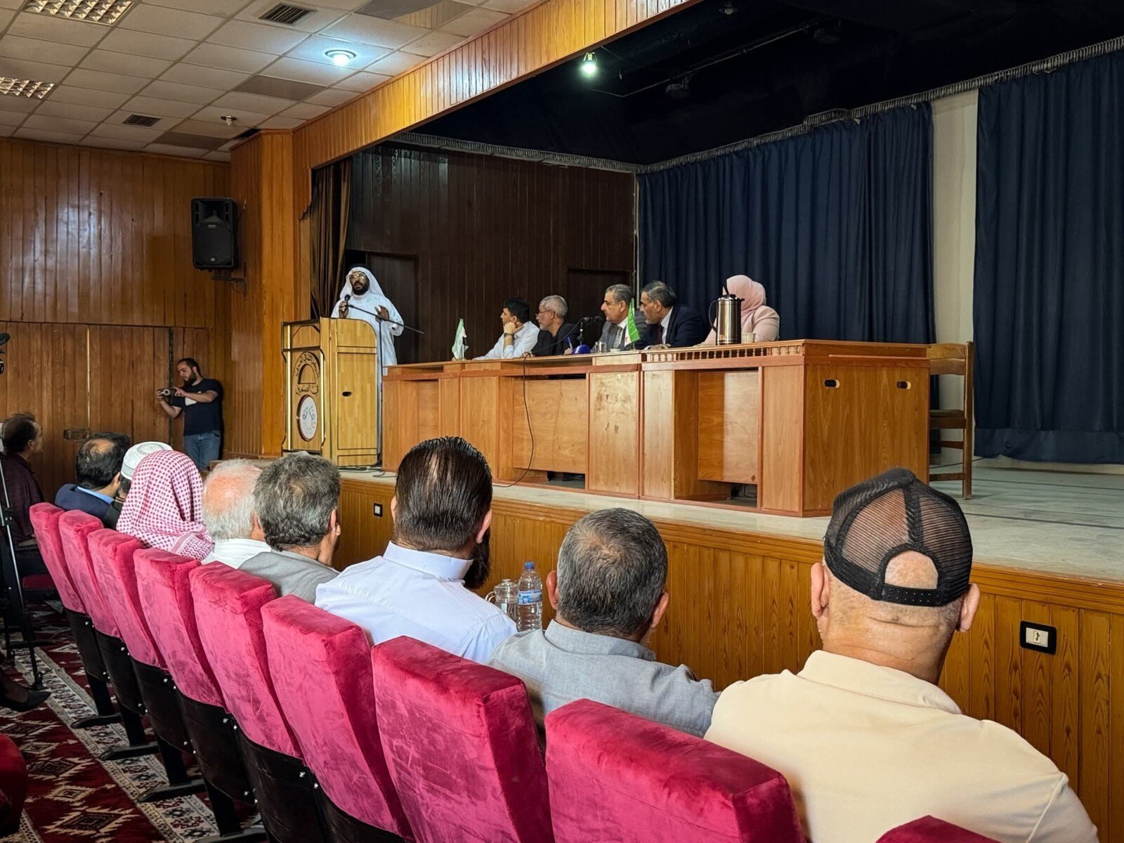 اللجنة العليا للانتخابات تلتقي المرشحين والناخبين في درعا