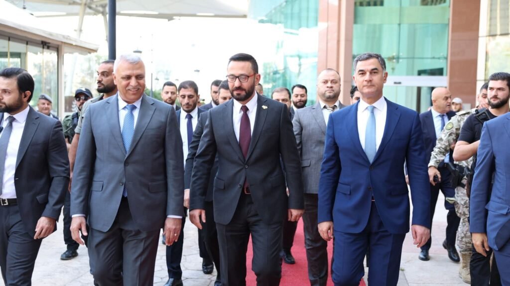 وفد من وزارة الداخلية السورية يزور لبنان ويبحث ملفات عدّة