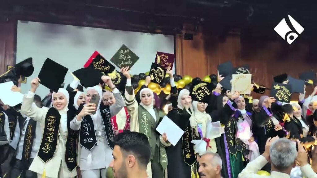 تخريج دفعة من طلاب كلية الاقتصاد بالقنيطرة