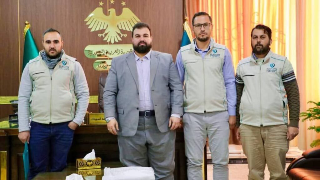 اتفاقية في السويداء لتعزيز الطاقة الشمسية ودعم الأسر المهجّرة