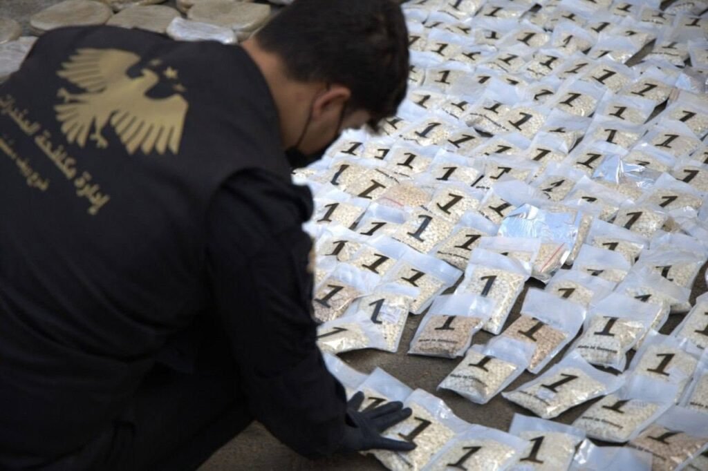 إحباط محاولة تهريب شحنة كبيرة من المخدرات عبر الحدود اللبنانية