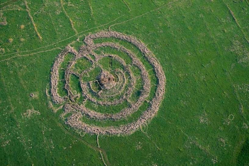 رجم الهري: مرصد حضاري غامض في الجولان السوري المحتل