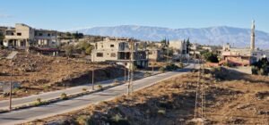 أرض أملاك الدولة بين الحق العام وشبكات النفوذ… من يرعى ألف دنم في بريقة وبئر عجم؟