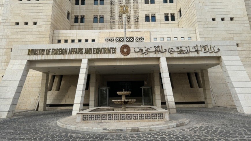 الخارجية السورية: “قسد” خرقت الهدنة 35 مرة والحكومة تلوّح بكل الخيارات