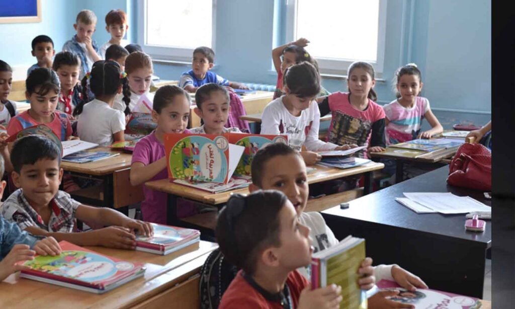 1.2 مليون طالب سوري في المدارس التركية… وإجراءات مرهقة للعائدين