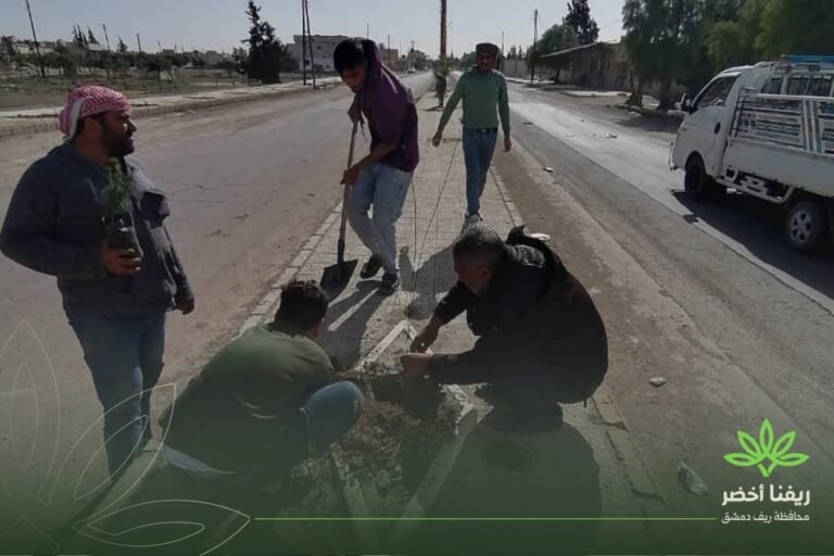 حملة “ريفنا أخضر” تستهدف زراعة نصف مليون غرسة في ريف دمشق