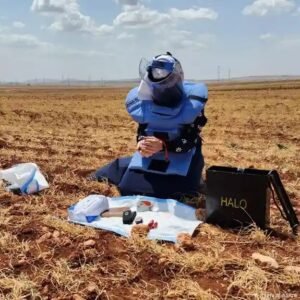 من خلف المكاتب إلى خطوط الخطر: لماذا اختارت المرأة السورية الميدان الإنساني؟