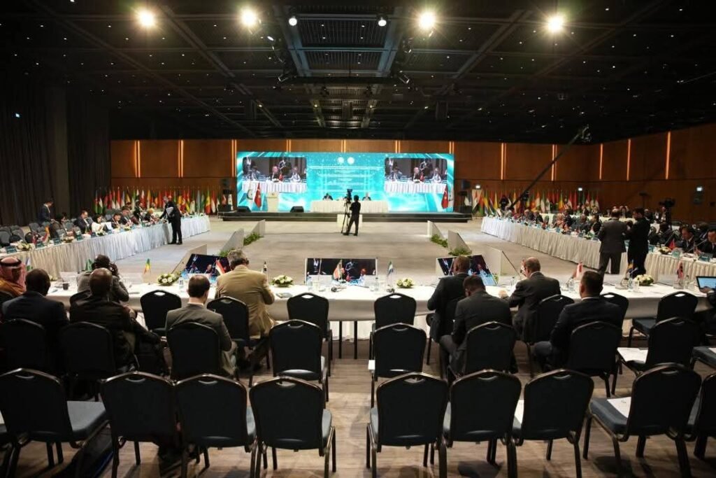 “مشاريع سورية لتعزيز التجارة والربط الإقليمي في مؤتمر النقل الإسلامي”