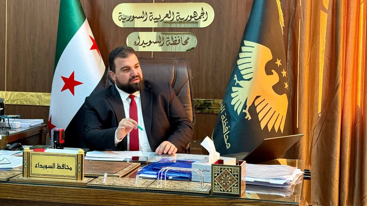 محافظ السويداء يحمّل متنفّذين محليين عرقلة توريد الطحين