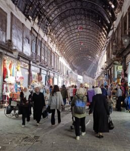 محافظة دمشق تسمح بفتح الاسواق ليلاً طيلة شهر رمضان وعيد الفطر