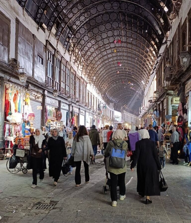 محافظة دمشق تسمح بفتح الاسواق ليلاً طيلة شهر رمضان وعيد الفطر