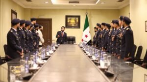 وزير الداخلية يلتقي البعثة المشاركة في بطولة “UAE SWAT Challenge” بدبي