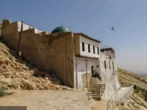 «مقام الأربعين بدمشق: مغارة الدم بين الأسطورة والتاريخ»