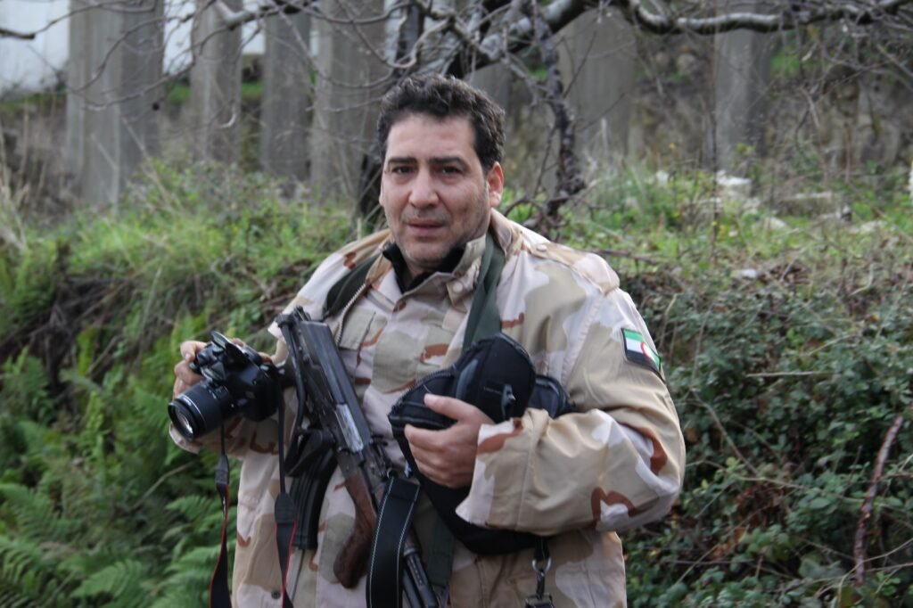 محمد أيمن شيخ موسى: كواليس الصفحات الأولى التي مهّدت للثورة السورية