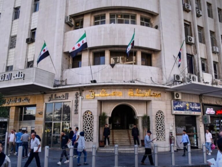 محافظة دمشق تصدر توضيحاً موسعاً حول قرار بيع المشروبات الكحولية