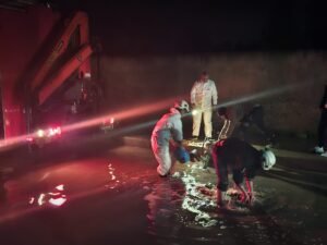 الدفاع المدني ينقذ امرأة وأطفالها إثر تعرضهم للاختناق بدرعا