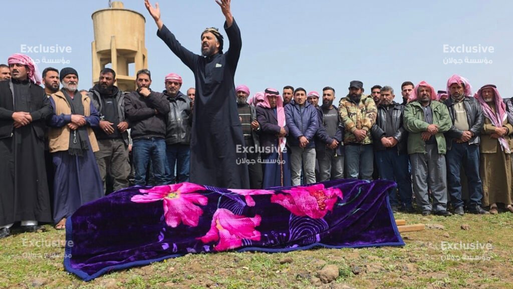 تشييع مدني في القنيطرة قُتل بقذيفة دبابة إسرائيلية