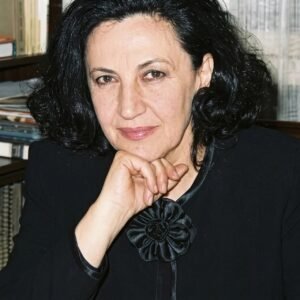 رحيل كوليت خوري.. مسيرة أدبية بارزة وآراء متباينة حول مواقفها