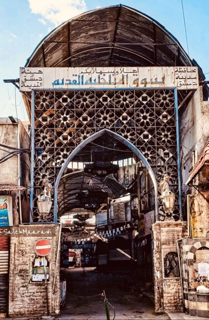 محافظة دمشق توضح حقيقة الإنذارات لأصحاب محلات سوق المناخلية