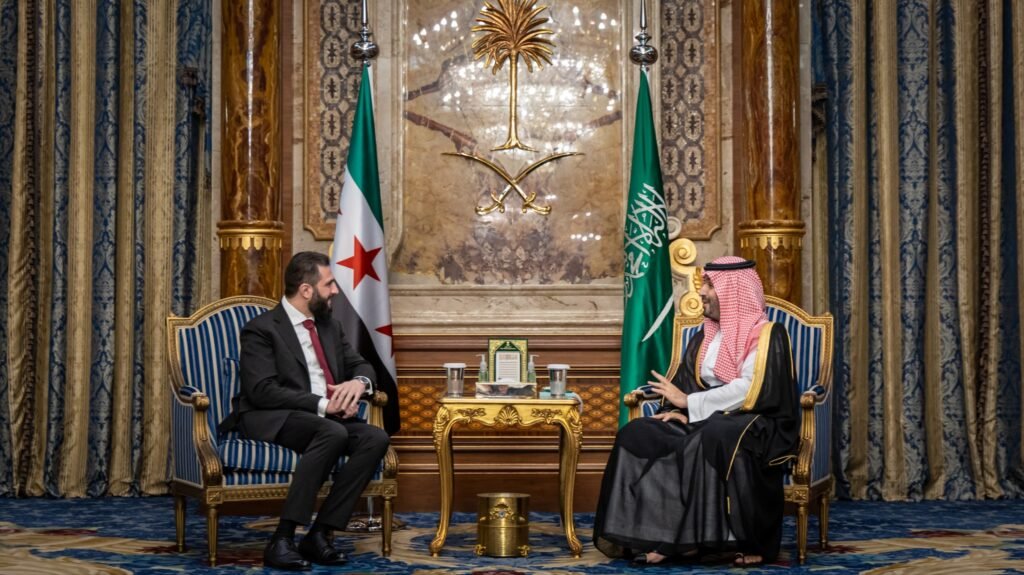 الرئيس السوري وولي العهد السعودي يستعرضان العلاقات الثنائية وتطورات الأوضاع الإقليمية