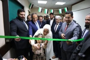 وزير الصحة يفتتح أقساماً جديدة وتوسعات تخصصية بمشفى قطنا