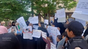 وقفة احتجاجية لأهالي المعتقلين في سجون الاحتلال أمام الخارجية السورية