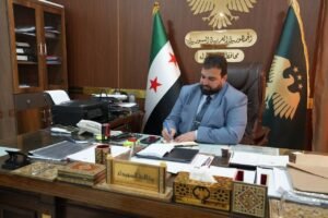 محافظ السويداء يؤكد صرف رواتب المعلمين تخفيفاً للأعباء عنهم