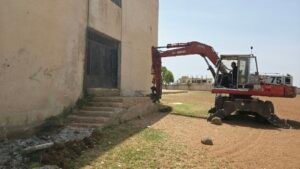 حفر بئر وترميم مدرسة وأعمال خدمية تلبي الاحتياجات بريف درعا