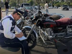 مسؤول بمرور دمشق يتحدث عن قرار منع الدراجات النارية وخطة تنظيمها