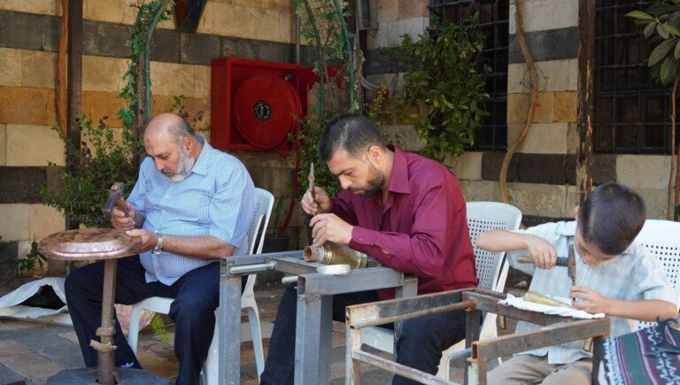 في قصر العظم بدمشق.. معرض لإحياء الحرف الدمشقية المهددة بالاندثار