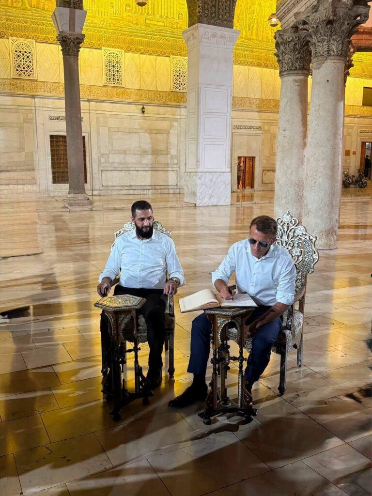 ماكرون يزور المسجد الأموي وسوق الحميدية، أحد أبرز المعالم التاريخية في سورية