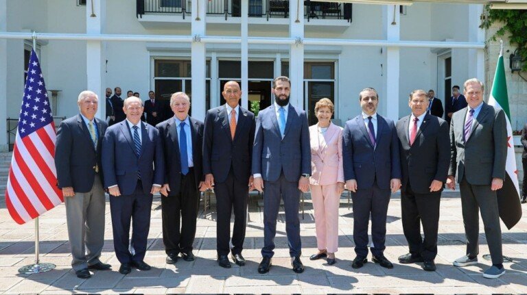 وفد الكونغرس يفتح مساراً سياسياً جديداً مع دمشق