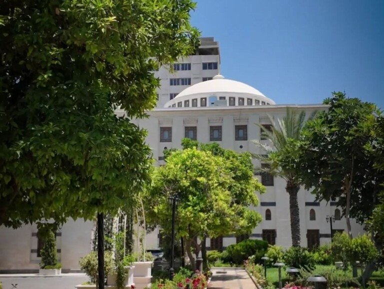 بعد تأجيلها.. مجلس الشعب يعقد أولى جلساته لانتخاب الرئاسة واللجان التنفيذية