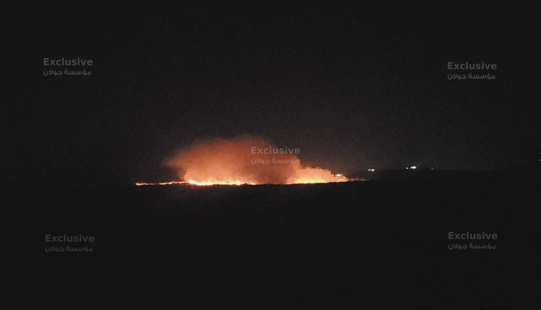 حريق في أراضي جباتا الخشب إثر قصف مدفعي إسرائيلي