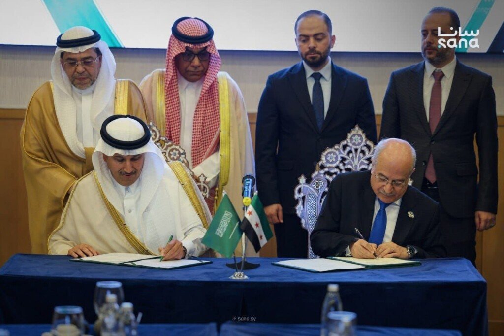 سورية والسعودية توسّعان شراكة النقل: مذكرتا تفاهم لتعزيز السكك الحديدية واللوجستيات في دمشق