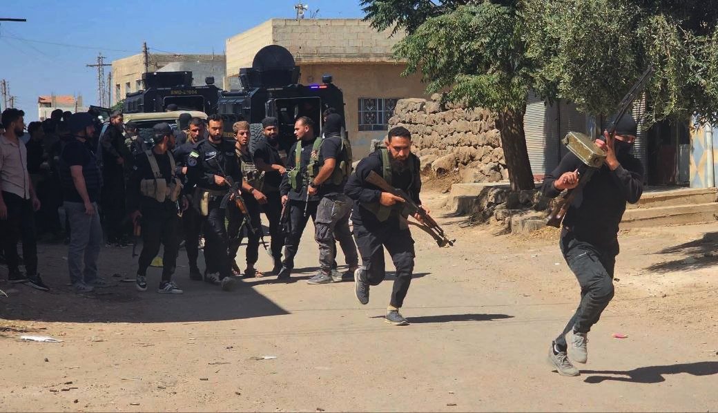 الصنمين تعود إلى واجهة التوتر الأمني.. ماذا تكشف جولة جديدة من الاشتباكات؟