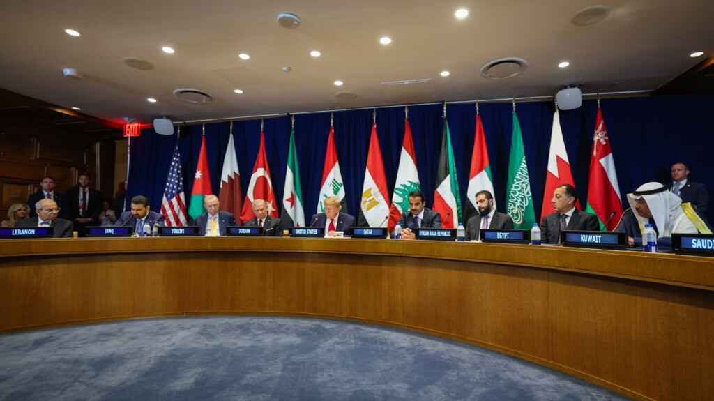 الرئيس الشرع في نيويورك.. تفاصيل الزيارة ولقاءاته مع الجالية السورية والكونغرس والأمم المتحدة