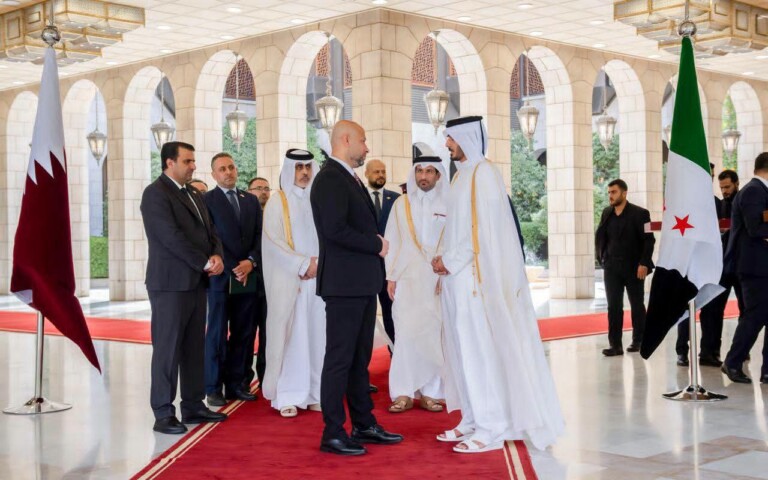 تعزيز التعاون السوري–القطري في مجالات البحث والإنقاذ وبناء القدرات خلال اجتماع في قصر تشرين بدمشق